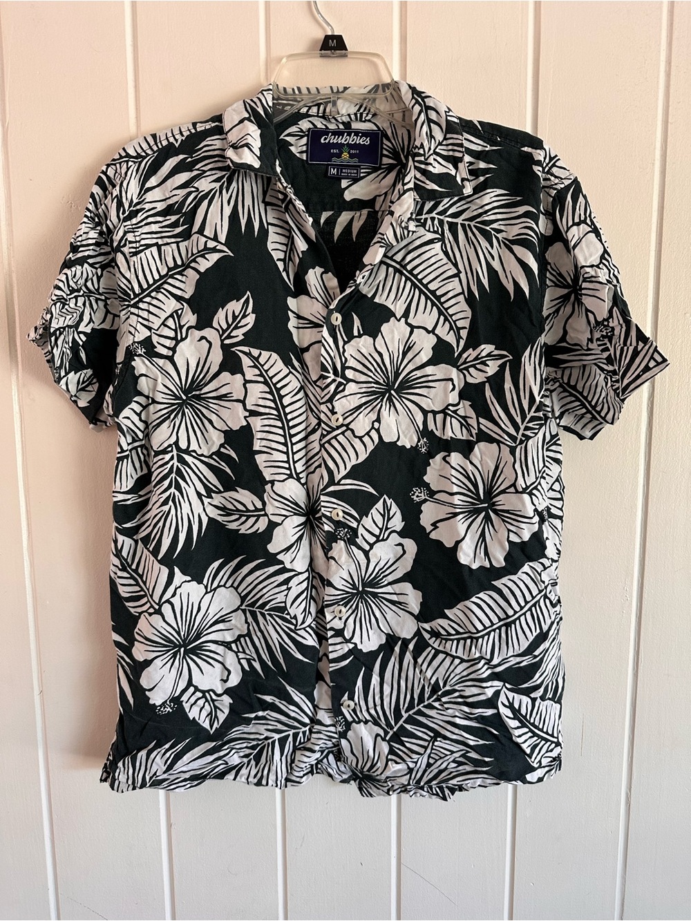 chubbies Black & White Tropical Floral Button-Down Shirt